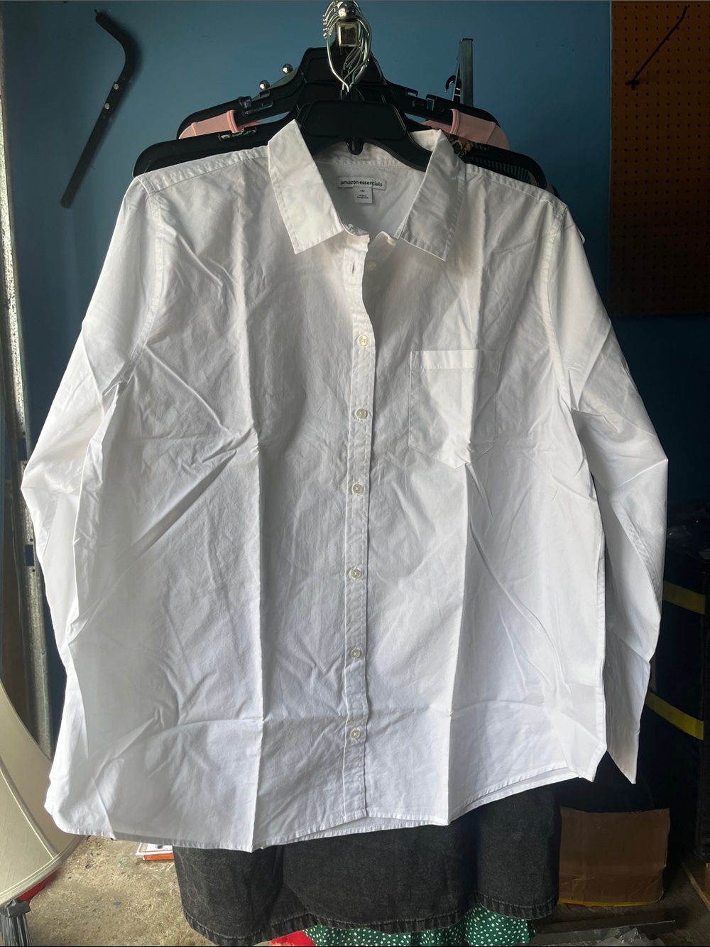 Amazon Essentials Men's White Button-Up Dress Shirt